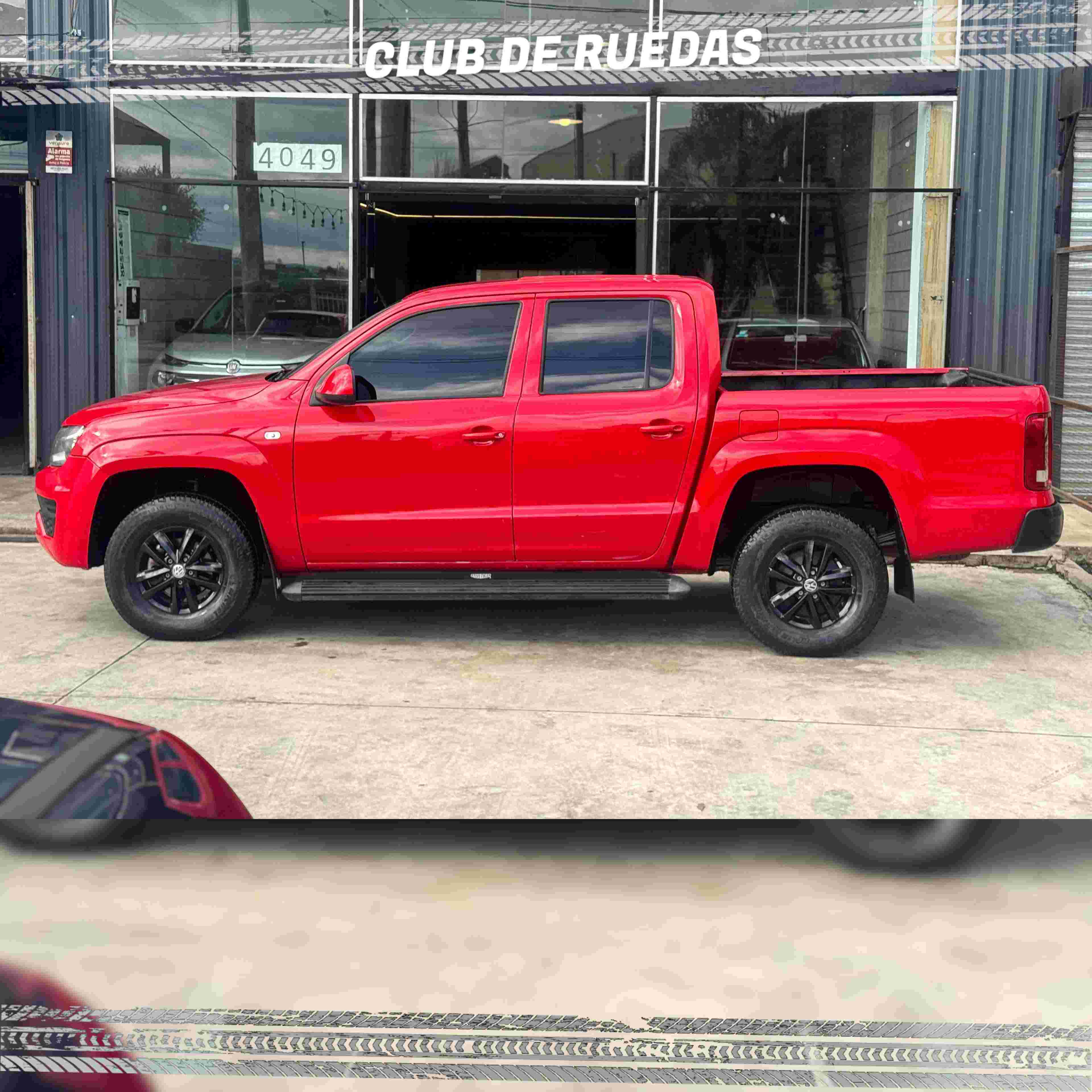 Volkswagen AMAROK 2.0L TDI 180CV TRENDLINE usado en venta