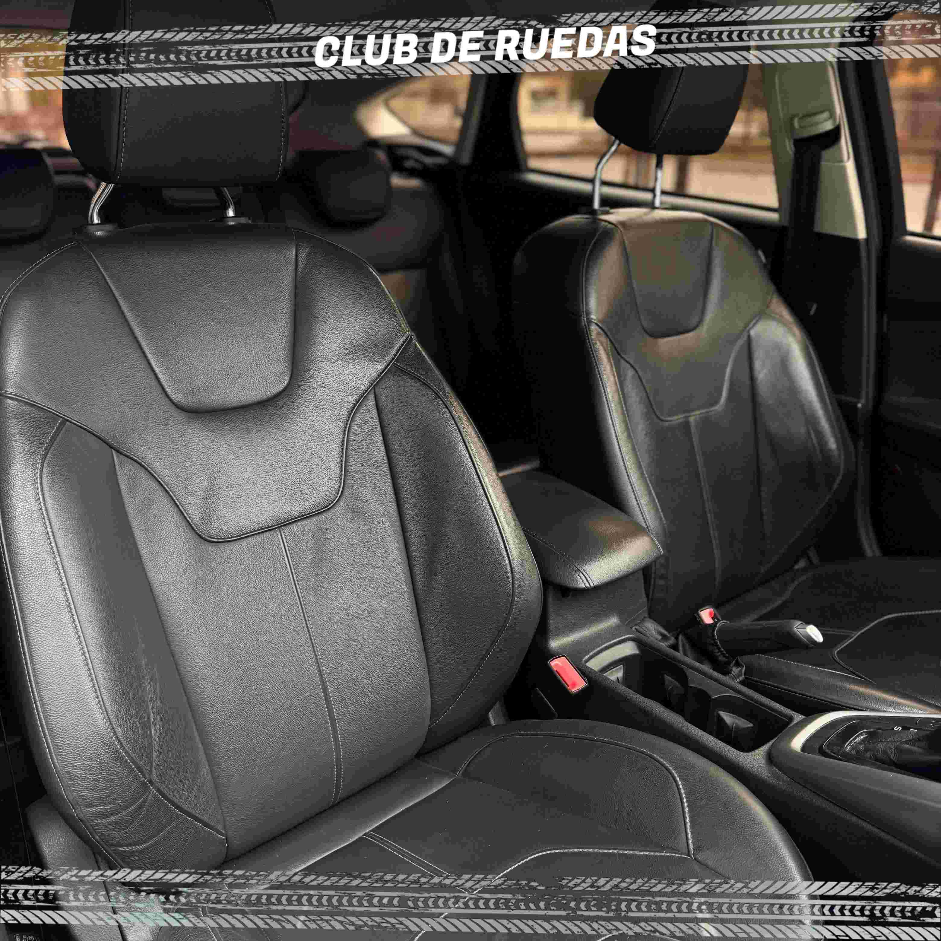 Ford FOCUS SE AT 2.0L CUERO usado en venta