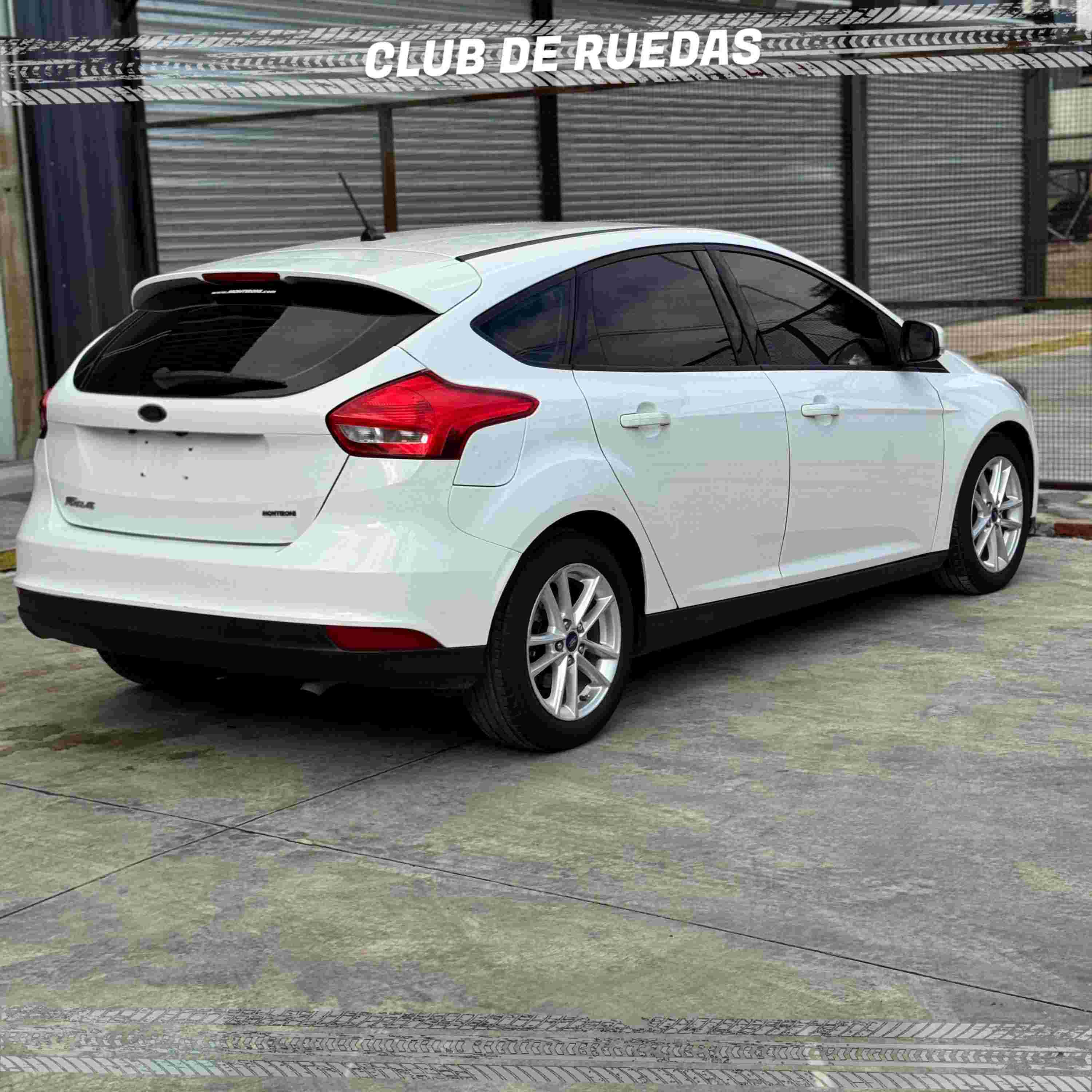 Ford FOCUS SE AT 2.0L CUERO usado en venta