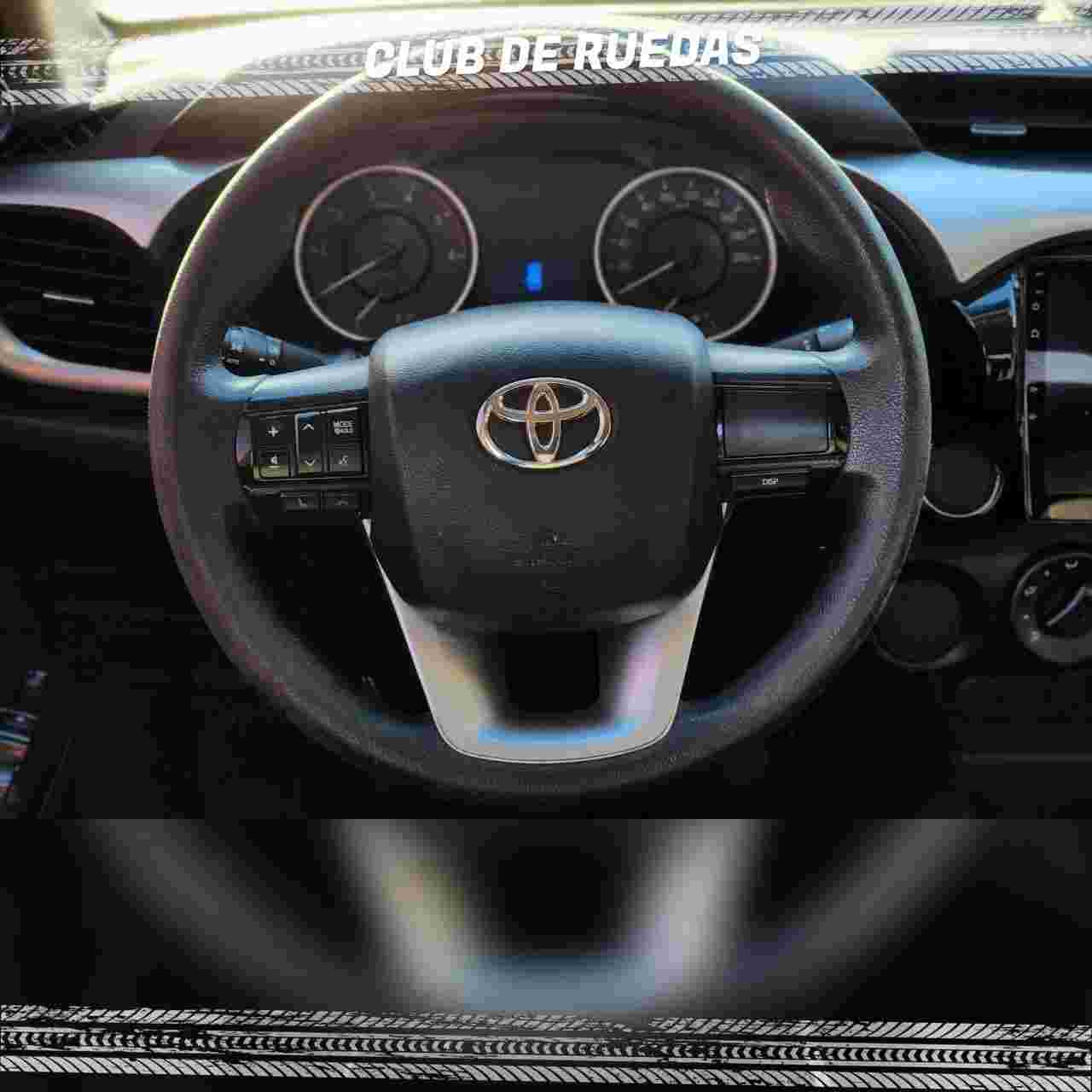 Toyota TOYOTA HILUX SR 2.4 DIESEL 4X2 usado en venta