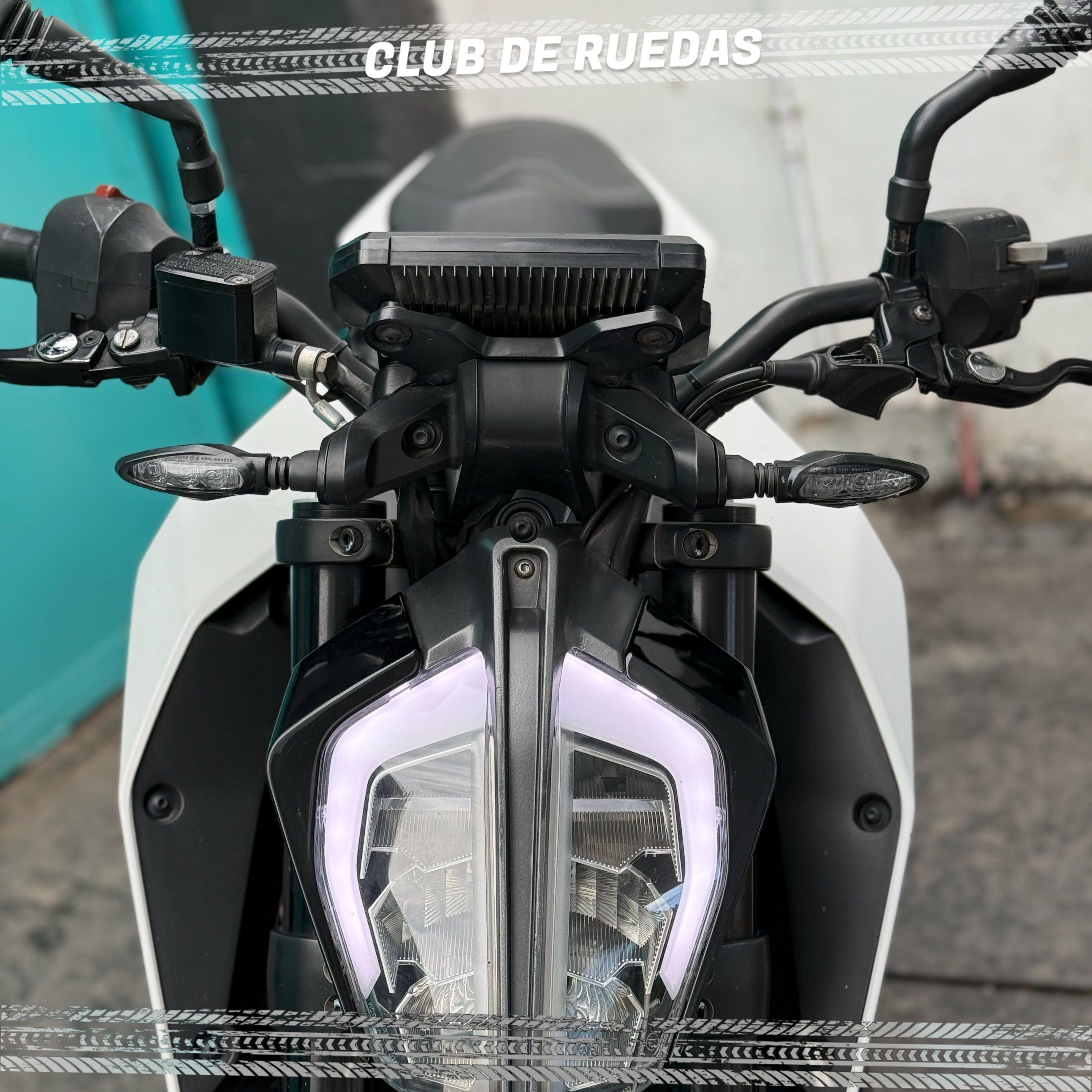 fotos de Ktm Duke 390-5