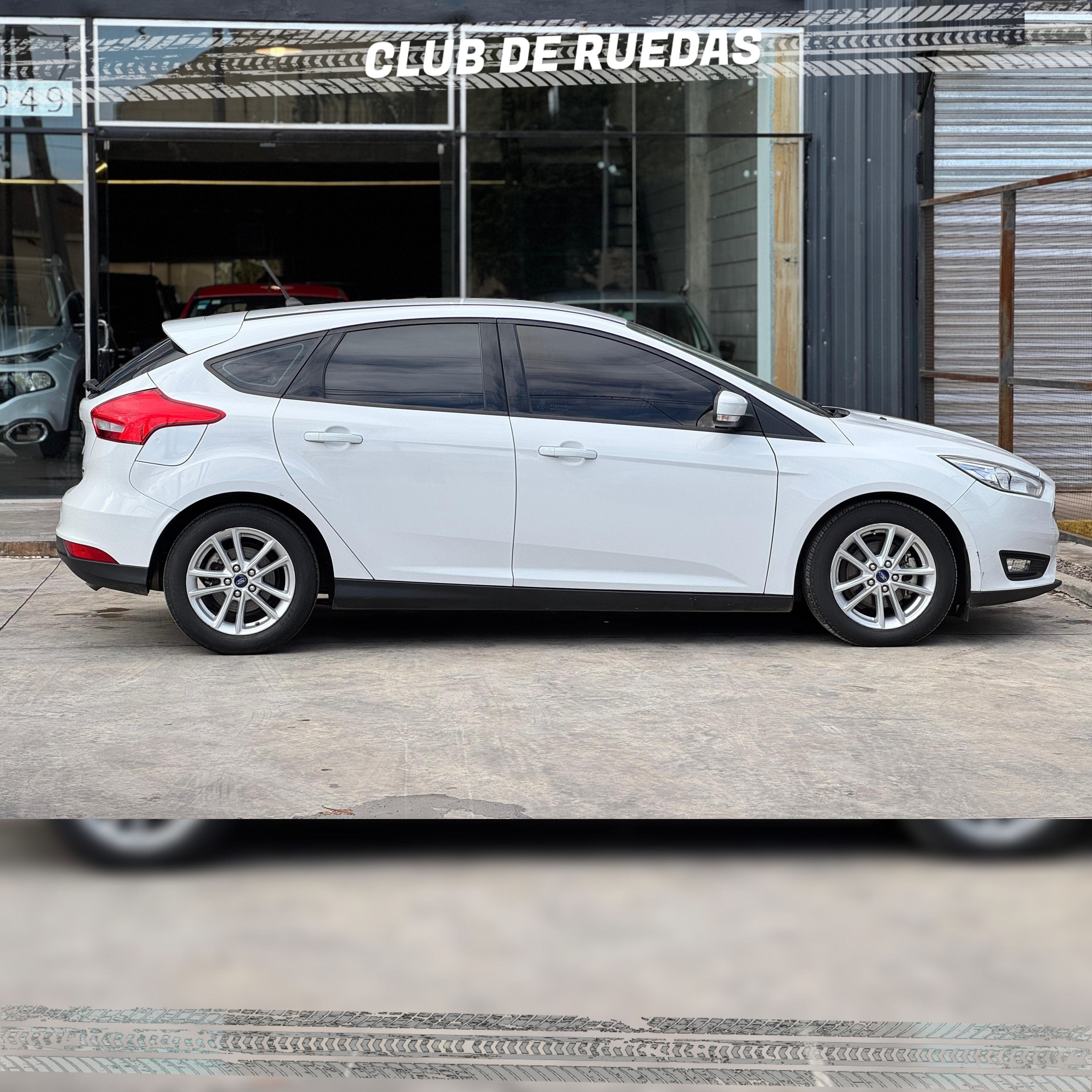 fotos de FOCUS SE AT 2.0L CUERO-2